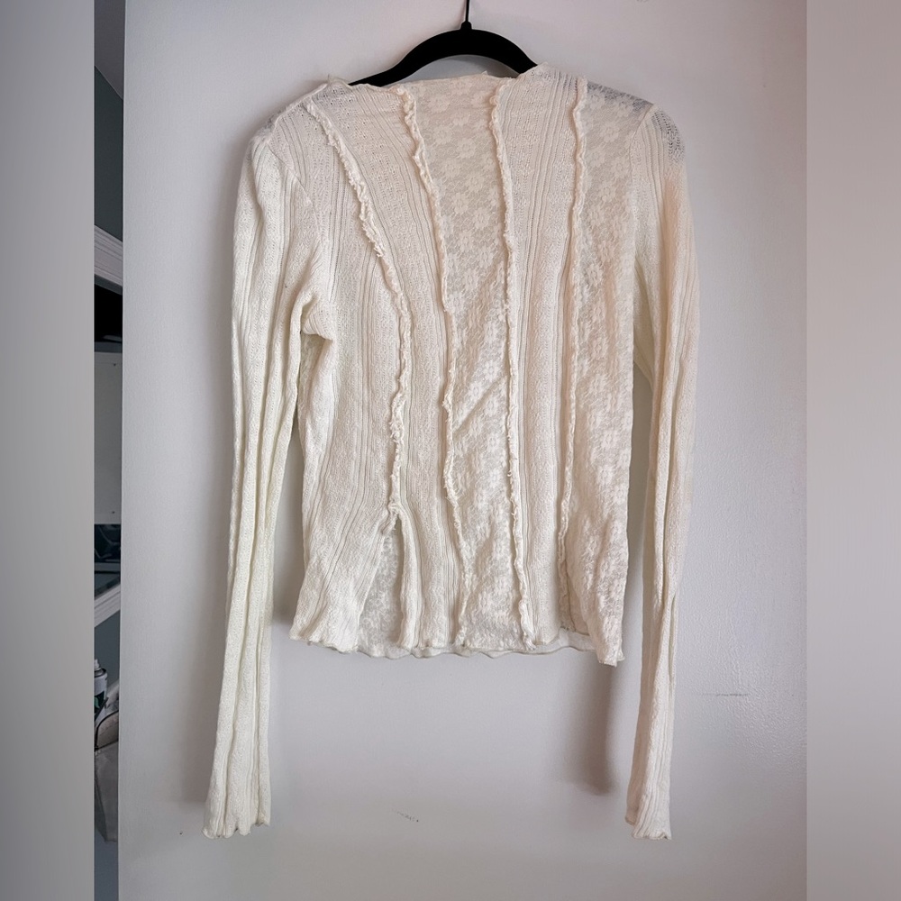 USED- good condition! Free People Blouse in cream! Size Small!